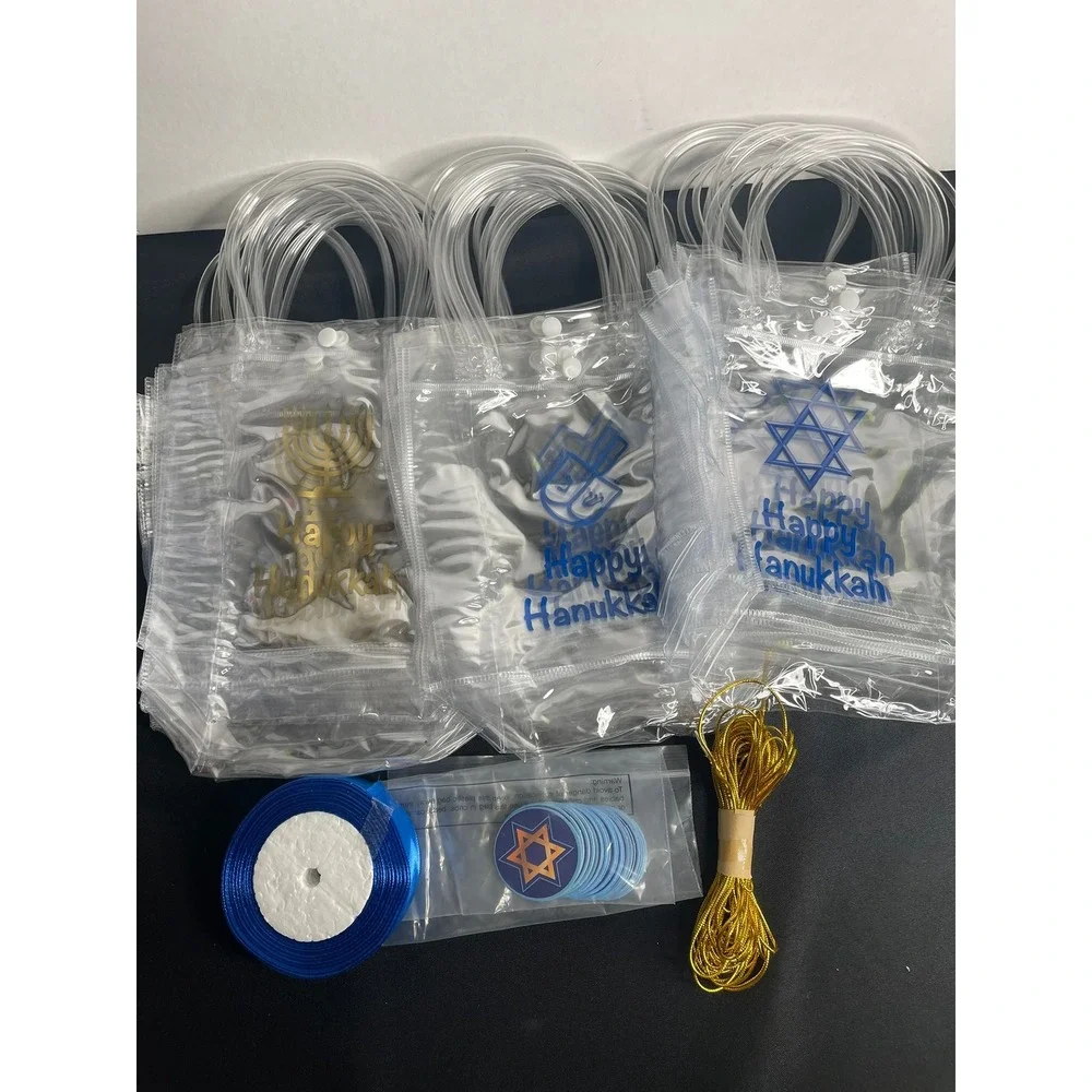 Yeagee 24 Piece Hanukkah Party Favor Gift Bags with Ribbons and Twine